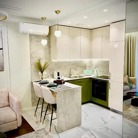 New Luxury & Free Parking Apartament