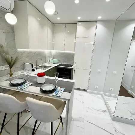 New Luxury & Free Parking Wilno