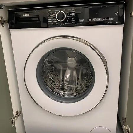 New Luxury & Free Parking Apartment *