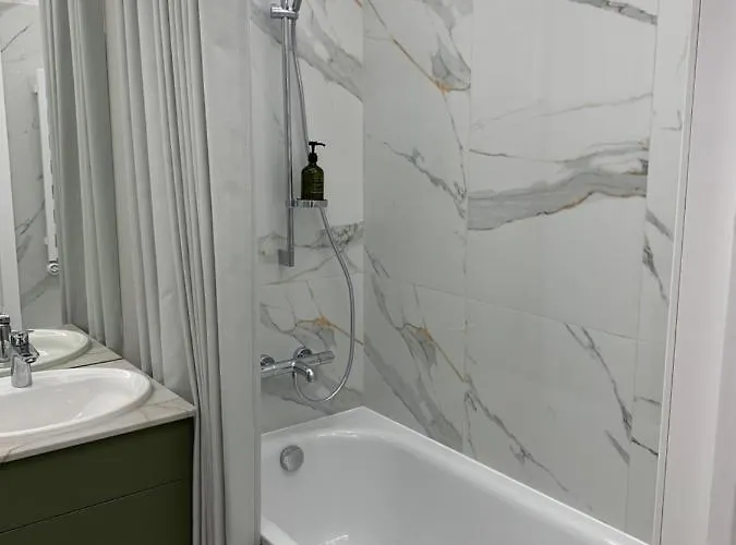 New Luxury & Free Parking Apartment Wilna