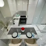 New Luxury & Free Parking וילנה